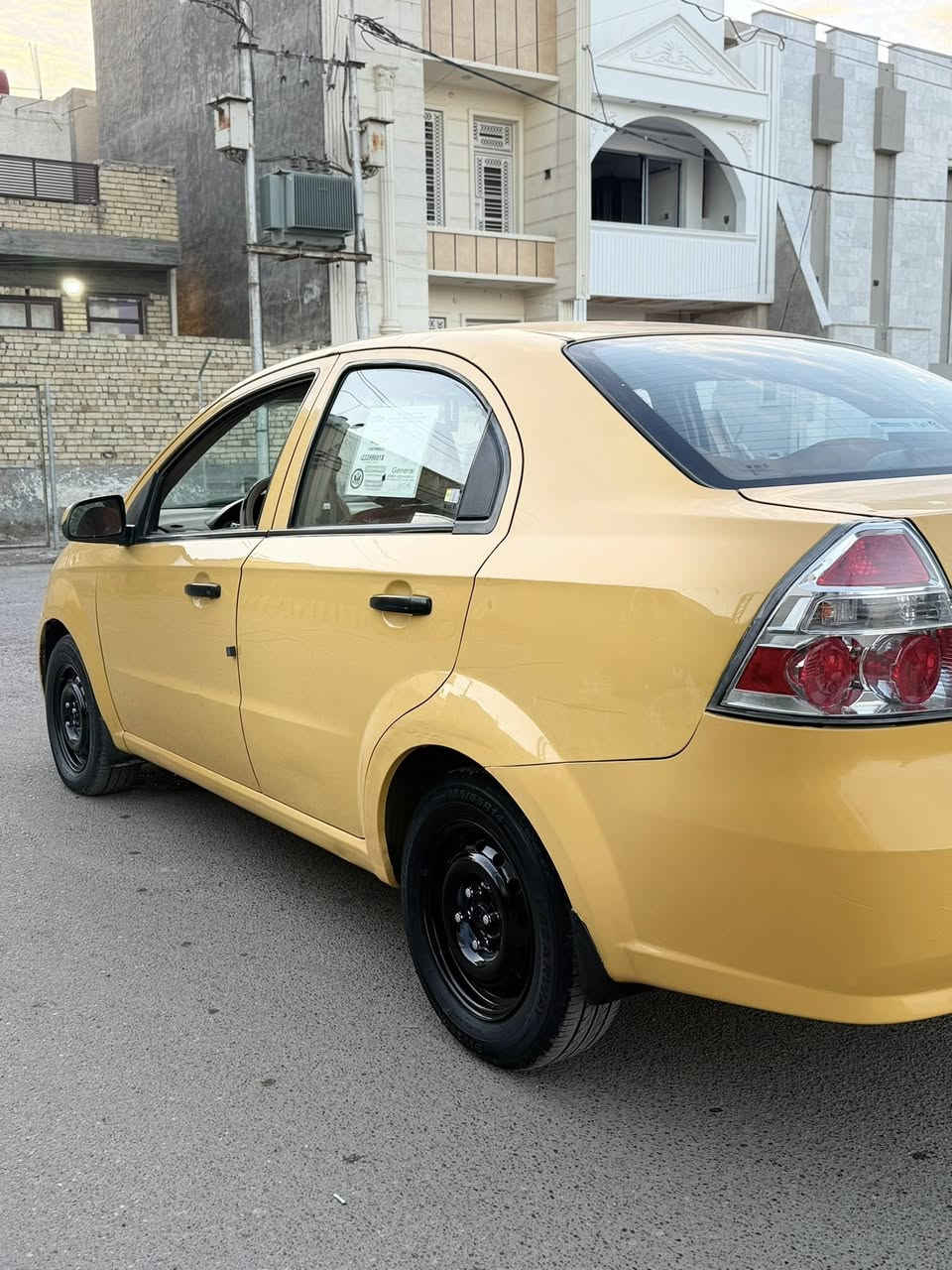 سلام عليكم
افيو 2011
شركه عامه 
كير مكينه كفاله 
محرك مفتوح المغروب 
صدر جديد 
السنونار مرفق بل صور 
عارضه 62 وبيه مجال 
مكاني البياع 
***********
