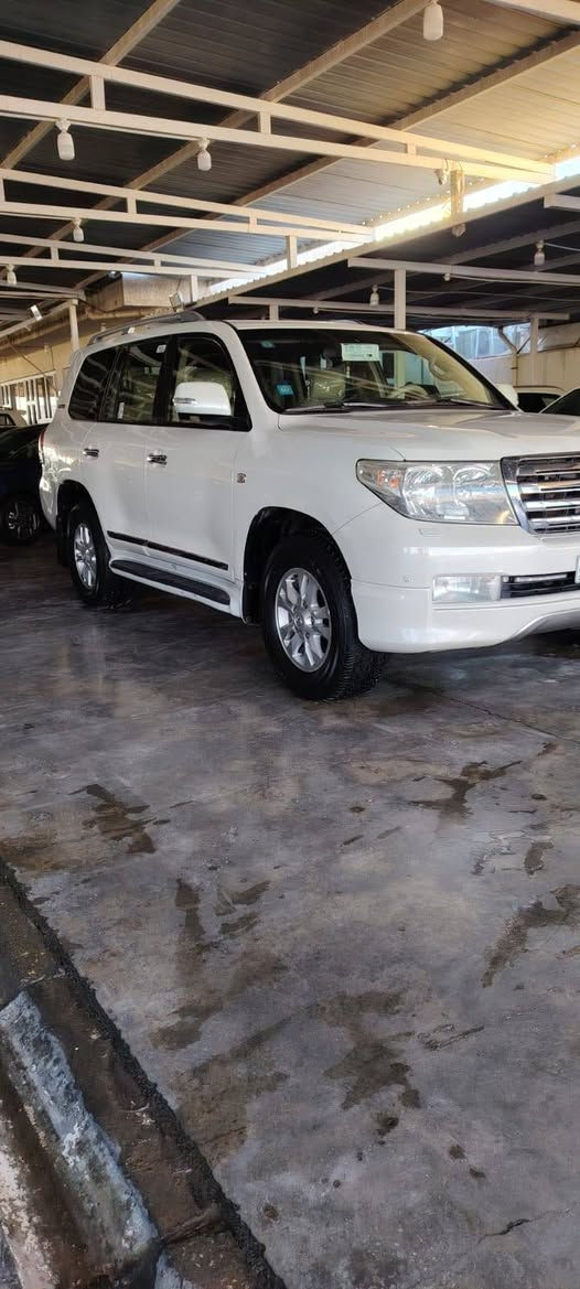 لاندكروز ٢٠١١ ستينيه مكفوله كفاله عامه رقم بغداد بسمي ٦ اسلندر ماشيه ٣١٠ الف كشنات بقلاوه كشن كهرباء تخم تاير حداديه جديده مكينه مكفوله كير مكفول عنوان واسط *********** السعر ٣٣٠ وبيها مجال قليل اعتذر عن المراوس السونار موجود
