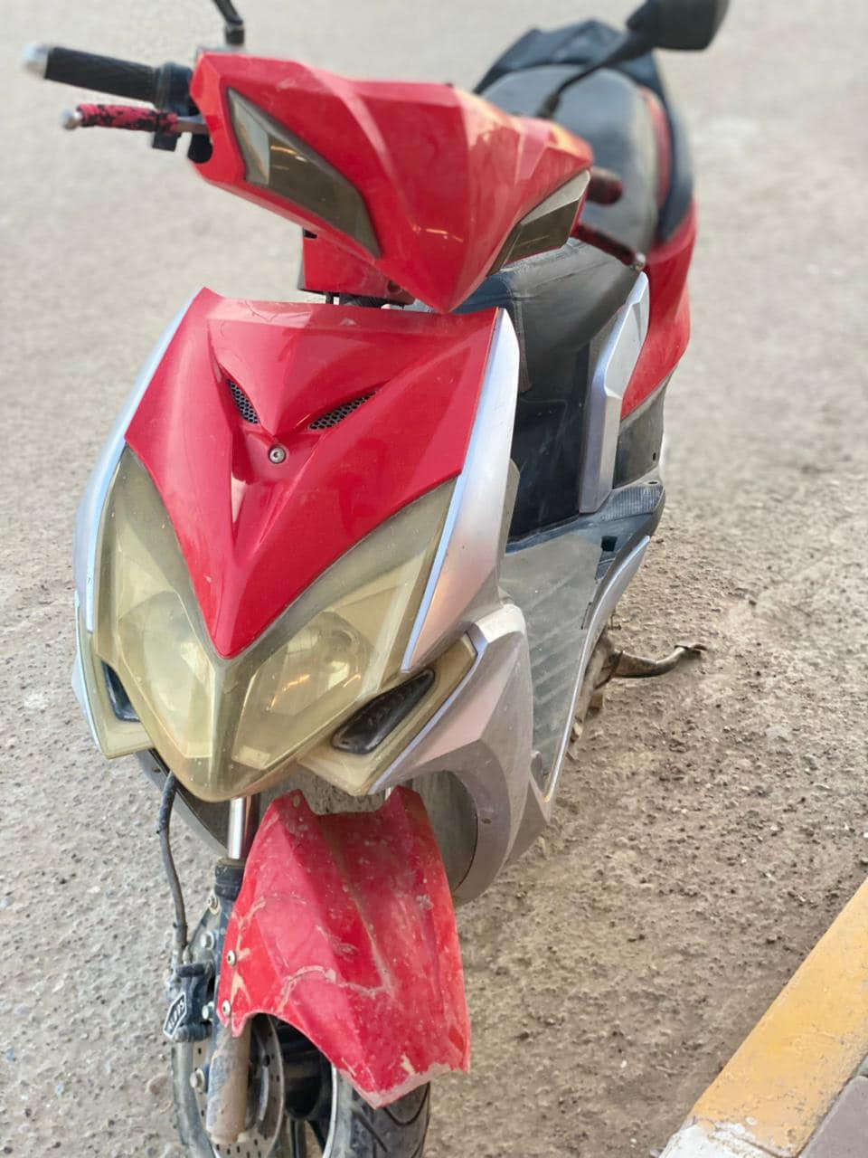 للبيع دراجه شحن نضيفه وكلهه شغاله بطاريت جديده قبل سبوع شاديهن   ***********
