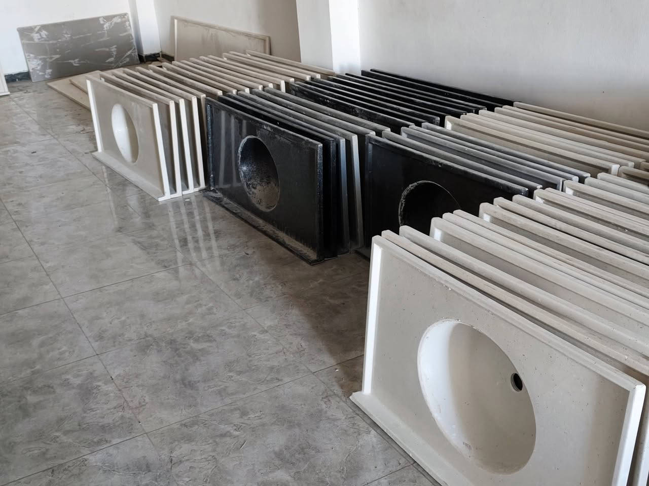 سلام عليكم مرمر صناعي قياسات ستندر. متر و120سم و130سم و150سم و200سم  اسعار مناسبه. جمله مفرد. 
ديالى بعقوبه تقاطع القدس.  للاستفسار اتصل او واتساب. على الرقم ***********.
