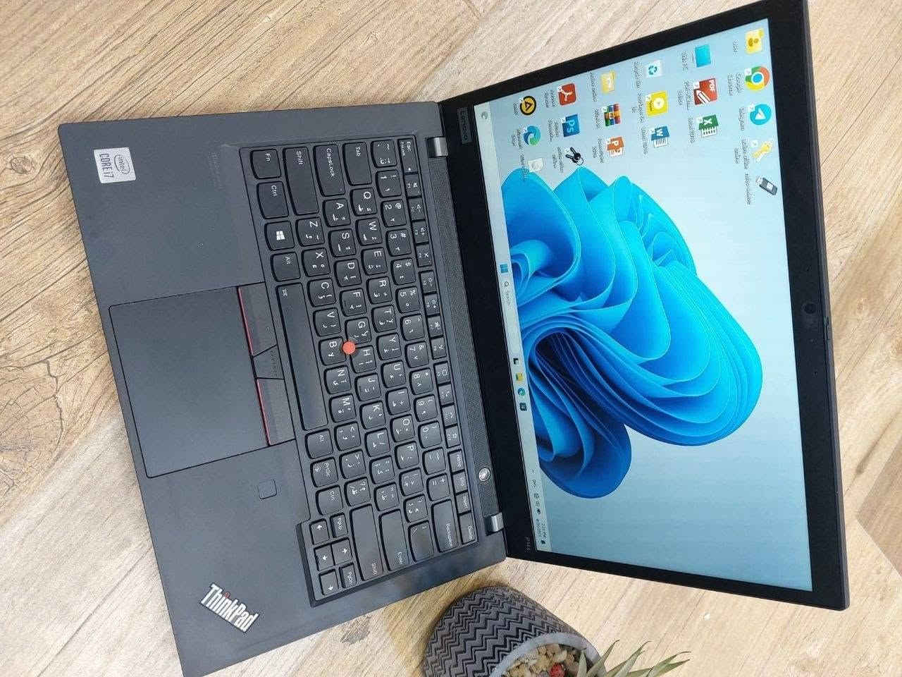 -لابتوب لينوفو.. جيل عاشر.. كارت شاشة منفصل
.
السعر 465 الف 

.
Lenovo p14s Ci7 /10th جيل عاشر سوبر سوبر سلم خفيف الوزن نظافة عاليه جدا مع كارت شاشة منفصل نفيديا 2GB 
……………………
المعالج Core i7-10510U
كارت شاشة منفصل نفيديا 2GB  quadro p520
 ذاكرة الوصول العشوائي (الرام) 16GB 
 التخزين( الهارد) SSD 256GB 
 مقاس شاشة(حجم الشاشة)  14" FHD 
 كيبورد  عربي انكليزي ضوئي 
شاحنة Type c 
النظافة شرط اخو الجديد وعل الفحص 
…………………………………


**إذا كنت صاحب هذا الإعلان وتريد حذفه لأي سبب، رجاءا أرسل رسالة إلى الدعم الفني**