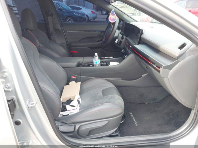 � تنويه مهم لعشاق السيارات والمزاد 🚗

يشهد مزاد السيارات في الفترة الحالية نزولًا قويًا وملحوظًا في الأسعار، مما يفتح فرصة مميزة للراغبين في شراء سيارات بأسعار أقل من المعتاد.

هذا الانخفاض يمنح التجار والمشترين فرصة ذهبية لاختيار سيارات متنوعة بأسعار منافسة، خاصة في المزادات الأمريكية والكندية.

إذا كنت تفكر بشراء سيارة من المزاد، فهذه الفترة قد تكون من أفضل الأوقات للدخول والشراء قبل عودة الأسعار للارتفاع من جديد

🚘 نوع السيارة :  2025 HYUNDAI SONATA N LINE

🔍 الفئة :  N LINE

❌ الحادث او الضرر : كما موضح بالصور  

🚀 حجم المحرك :  2.5L I-4 DI, DOHC, VVT, TURBO, 290HP

⚙️ السلندر :   I-4

🛞 نظام دفع المركبة :  Front Wheel Drive

💰 #السعر : حسب المزايدة  

🗒 تاريخ مزاد السيارة : #  16/3/2026

📍 لحضور المزاد الساعة الرابعة عصراً لدى مكتبنا ‼️  
*****************************************   
☑️ عنواننا : النجف الاشرف / المناذره / بداية شارع الحيره  
☎️ للاستفسار والاتصال على الارقام التالية ☎️:  
🏦 مكتب ياسر العبايجي للمزادات الامريكية والكندية  
📞 ***********  
📞 ***********  
_______________  
🏦 مكتب ياسر العبايجي للمزادات الامريكية والكندية  
لتجارة جميع انواع السيارات الوارد الامريكي 🇺🇸 والكندي 🇨🇦  
_______________  
رمضان شهر الخير… وانتوا الخير كله 🌙  
والرزق يحب الجريء 😉🚗
