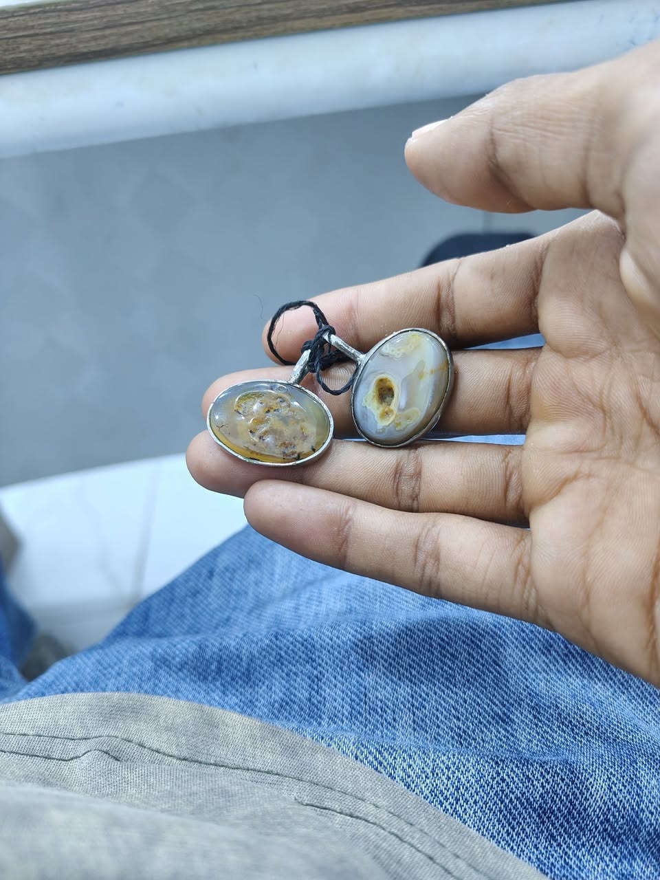 سلام عليكم شباب مااعرف شنو نوعهن بس هاذ فضه لبيهن مكاني كوت ليفيدنه يتصل وبل خدمه***********
