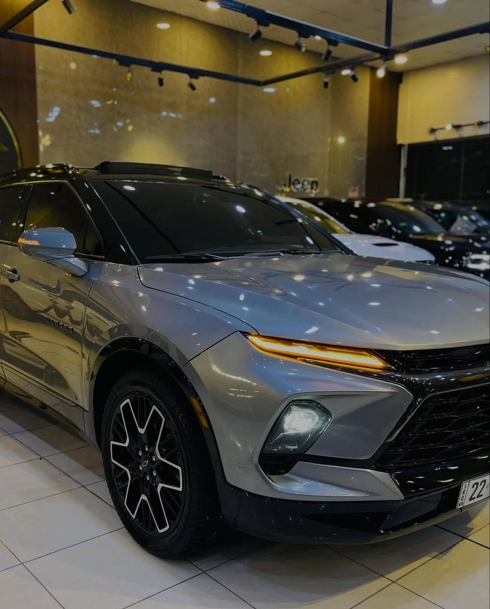 سلام عليكم للبيع بلايزر موديل 2023 مرقم اربيل سياره فول واحد علا واحد اعله فئه بلبلايزر الفئه Rs حادثه طرف بنيد فقط ولباقي كفاله محرك 6سندر 3600 مكان سياره نجف ستفسار علا رقم ***********
