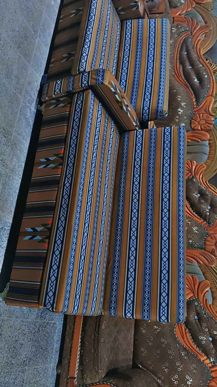 قنفات عدد 2 اصيرن 5 مقاعد تسكام مدوشمات جدد سعر 85 الف قفل ثنيهن واتسب ***********
