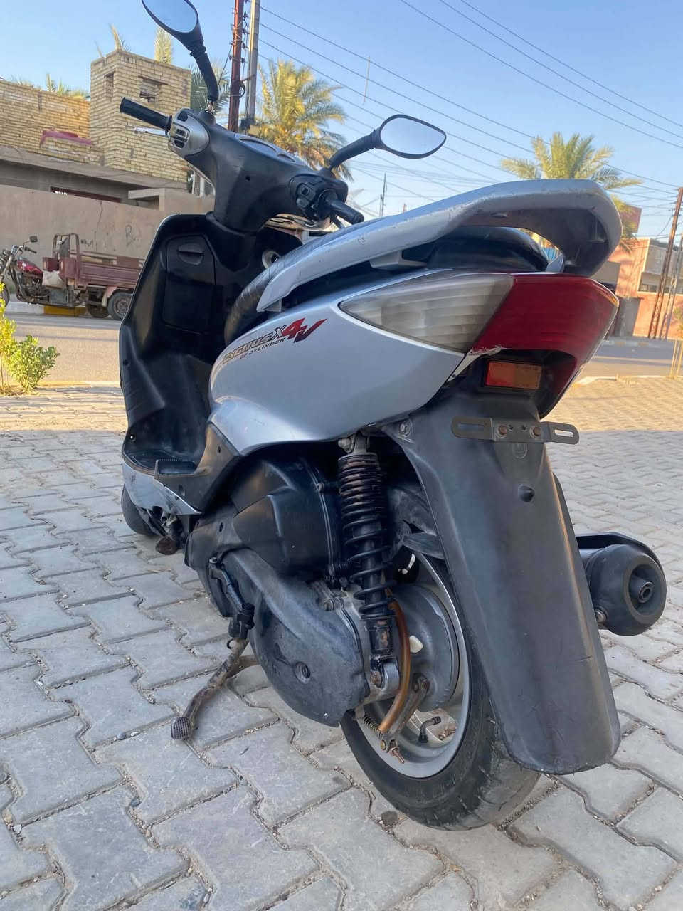 السلام عليكم 👋🏻
للبيع سكنس نثية دراجة بلادية 🎖️مكنية ناعمة شرط شلعة و معدل طيران ✈️ كهربائيات كلهة شغالة اشاير سكن لايت دشبول كلة شغال 💯 نكرة سلف بكل وكت 💯 بريكات بالمكان امامي خلفي شغال 🥇الدراجة اي نقص مابيهة ♣️ شغالة سلف و هندر ♣️
السعر *400 وبيهة مجال للشراي 
مكاني بغداد شعب 
رقم *********** تواصل واتساب او خاص
