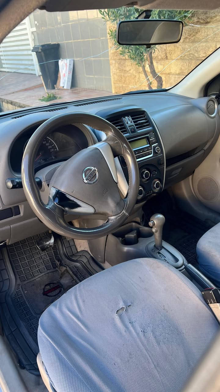 نيسان سني
موديل 2016
صبغ حزام بدون دواخل شرط 
جماليه ..
كيرتوماتيك 
كير مكينه شرط 
رقم جديد 
سعر 79$..
مكان سياره اربيل 
*********** وتساب 
مكلف بالنشر ../ 
لا تبعث  طلب صداقه 
الطبات عندي مقبطه ادخل خاص
../ كل السيارات انزلها ستوري ../
