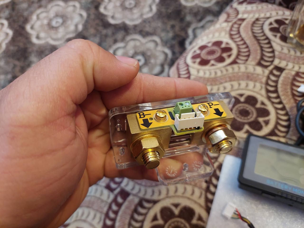 متوفر شاشة احترافيه ودقيقةباتري ميتر  تنربط على اي بطارية لقرأة المعلومات الامبير والواط والفولت وتيار الشحن والسحب من البطارية خاصه اليثيوم وغيره اكثر من ١٥٠ فولت و٥٠٠ امبير  براغي وبازبار ثقيل من النحاس السعر ٣٥ الف


**إذا كنت صاحب هذا الإعلان وتريد حذفه لأي سبب، رجاءا أرسل رسالة إلى الدعم الفني**