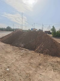 مواد بناء • رمل مغسول • الرميثه الشارع العام