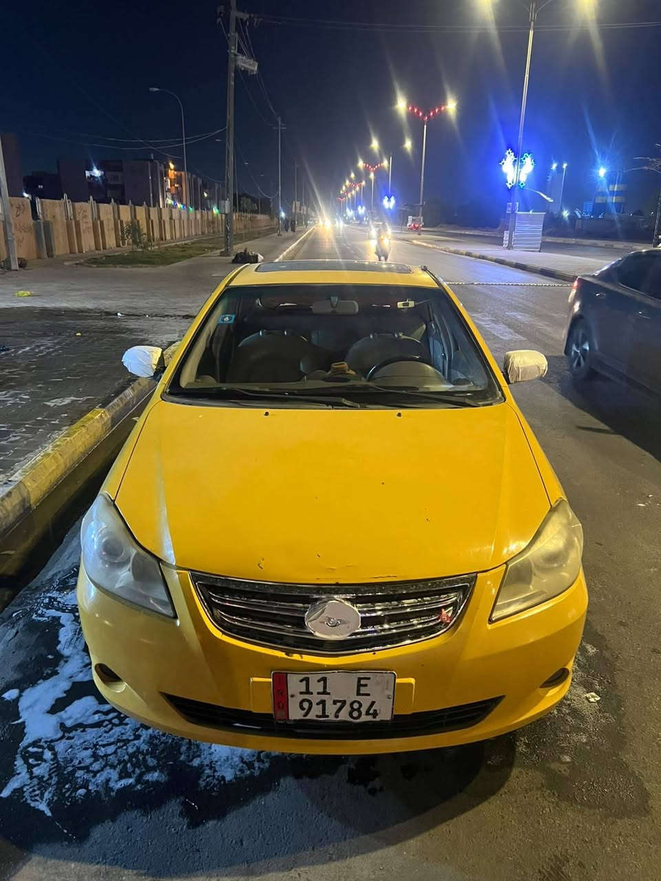 سلام عليكم سياره البيع سياره خير من الله مكينه وكير جدد  
تبريد ثلج سياره مرشوشه حزام جماليه بسمي بغداد  سعر خابر ***********وخادم
