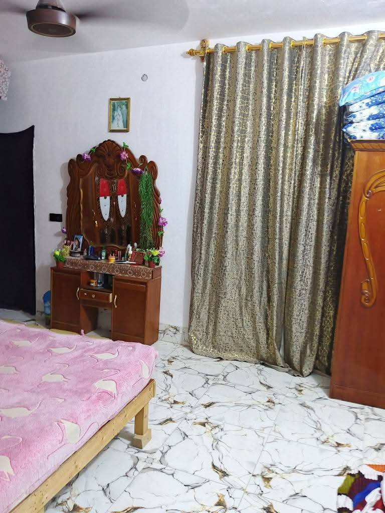 غرفه نوم 5 باربعه مطبخ 5 باربعه صاله 5:30 باربعه استقبال 5 باربعه طابق ثاني غرفه 5 باب المساحه 120 المكان حي خضير السعر 48 وبي مجال رقم الهاتف ***********
