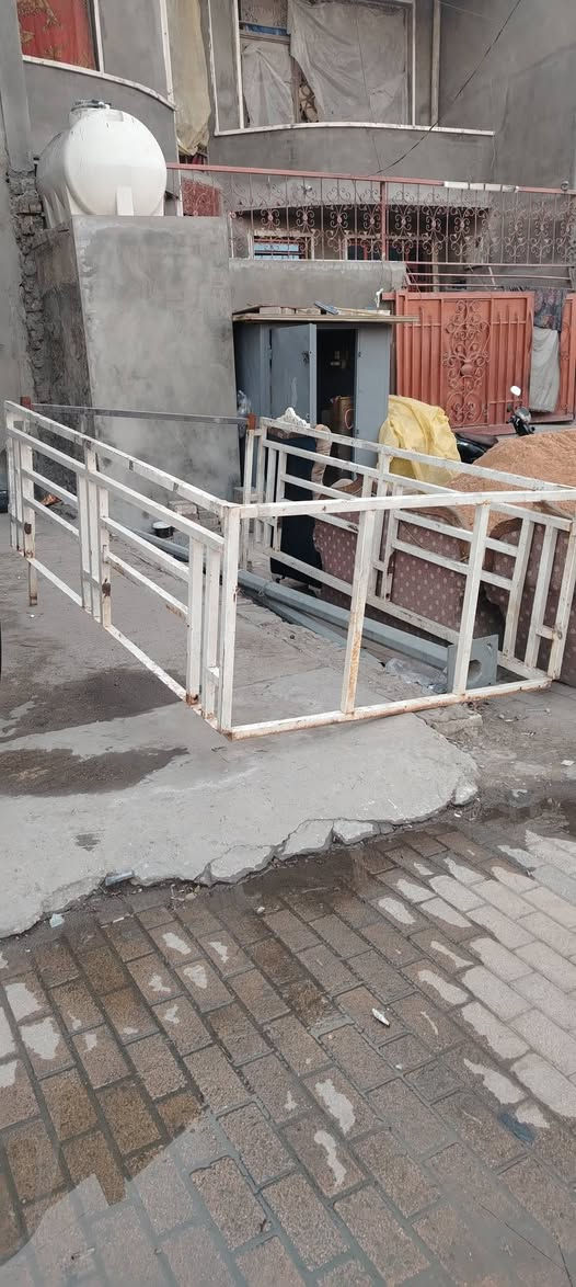 السلام عليكم محجر كيا حمل ام عيون او فنتيره للبيع السعر 200  وبيه مجال مكاني بغداد الشراي يخابر غير متواجد على الفيس ***********
