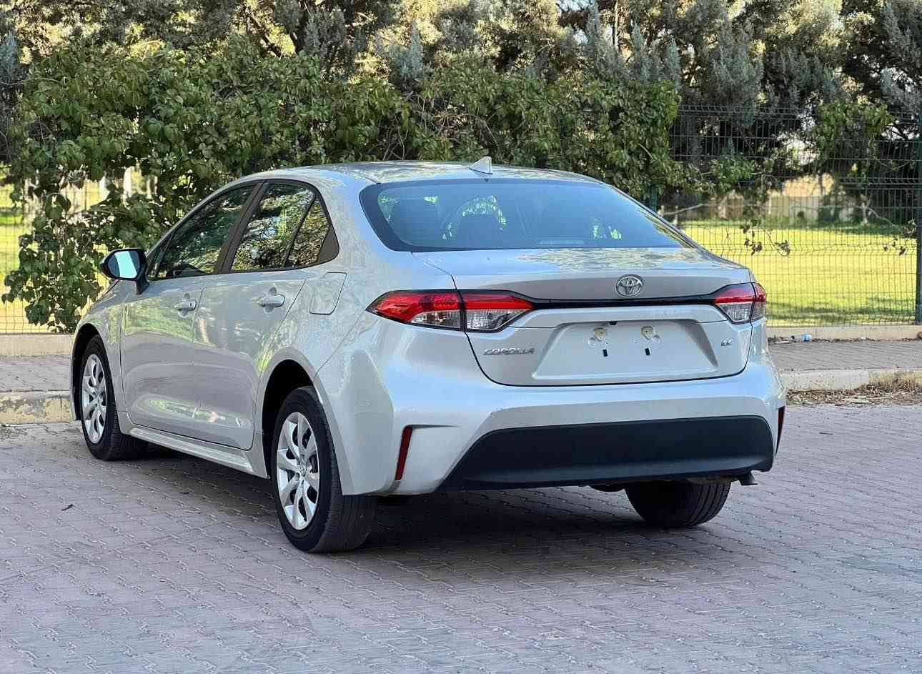 تويتا كرولا le
مووديل 2023
بجم كبس /پيش كپس 
بدوون ايبراگ /بئ ايرباگ 
دوو پارجة كلير امريكي 
سياره7000mil روشتوه يعني سصفره 
صياره بي مصرف هةمويي لسر دقي بيلادي شريكة 
كاتي /دهوك و اربيل سليماني بشرت 
گير و مكينه بشرت 
سعر١٣٥$
*********** فايبر واتساپ دهوك, العراق
