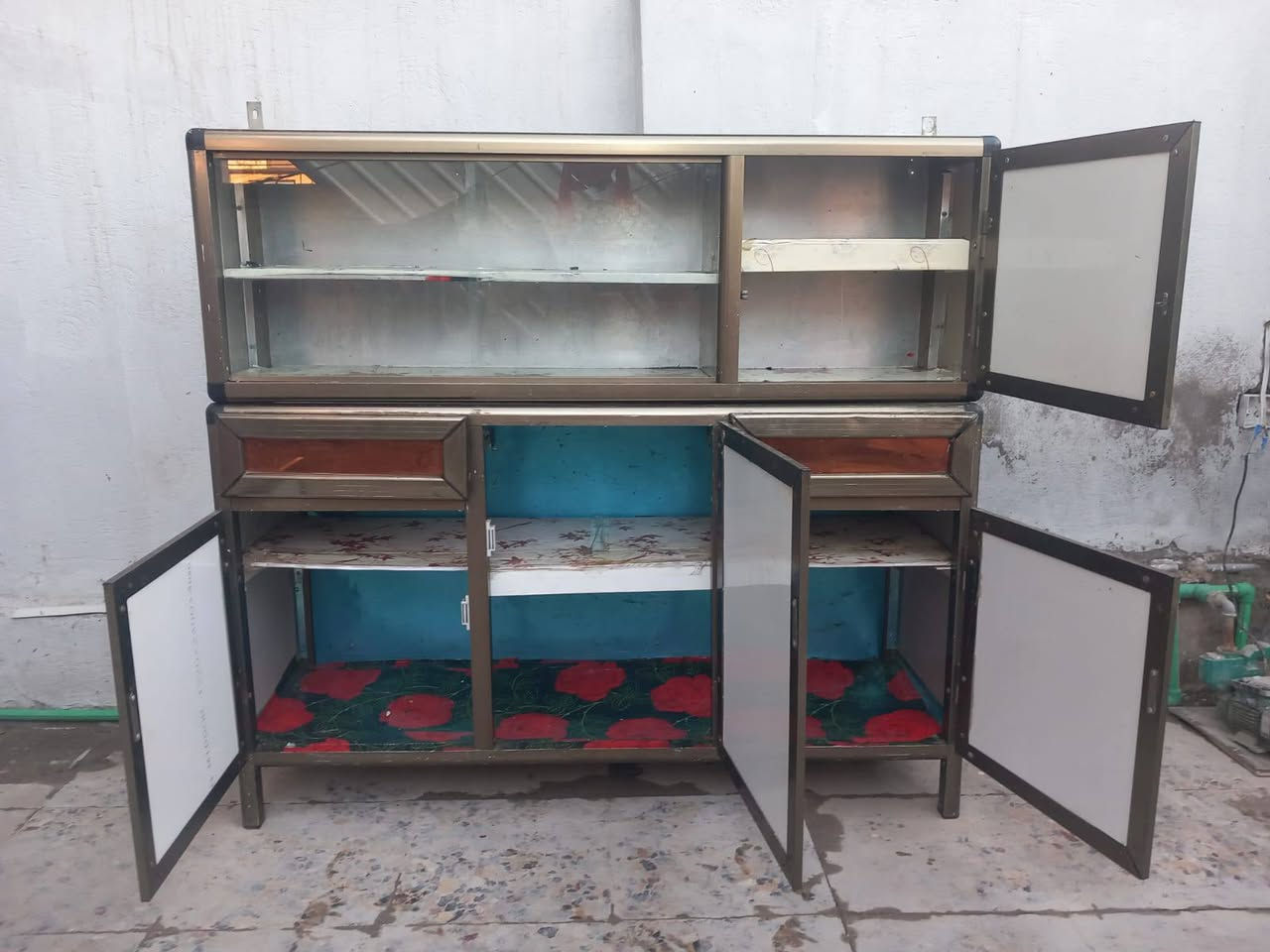 مبرده الالمنيوم ٥٠ قفل
كاونتر ٩٠ 
براد ٤٥ 
كراسي ٣٠ 
طباخ ٤٥


**إذا كنت صاحب هذا الإعلان وتريد حذفه لأي سبب، رجاءا أرسل رسالة إلى الدعم الفني**