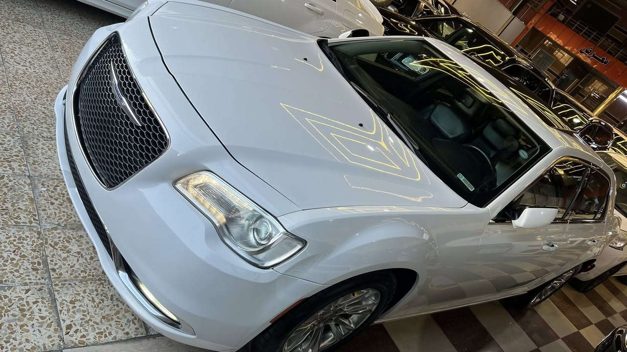 (كــرایسلــــر  C300 2019 (Limited
عداد المسافات:123 mil 

المواصفات:  مواصفات لمتد المرغوب ١/١ 

٦سلندر محرك(٣٦٠٠)

بصمة

حساس و كاميرا خلفي 

بانوراما

كراسي جلد اصلي الاسود بلاديي
كراسي اثنين كهرباء

شاشة كبيرة
شاشة عرض الاعطال

ويلات كروم بلادي 
ناقل حركة ٨ نمر

عدسة دخاني زنون(عالي+ناصي)

كير محرك بشرط

للاستفسار :

***********

***********
