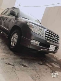 لاندكروز • ٢٠١٠ • النجف الاشرف