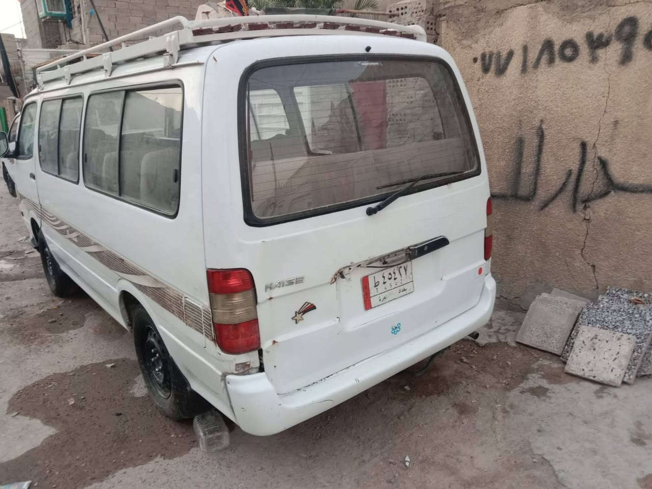 جنبي البيع 2015 السياره خير ما ناقصها شي كهربائيات من الطول للطول رايدها ب 40 وبيها مجال رقم التليفون ***********صدر حلو عليه غرامات
