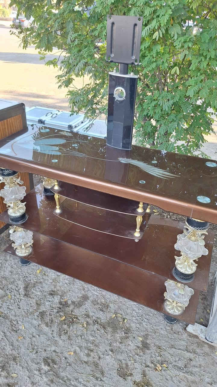 ميز شاشه اخو الجديد السعر 30 الف
***********
