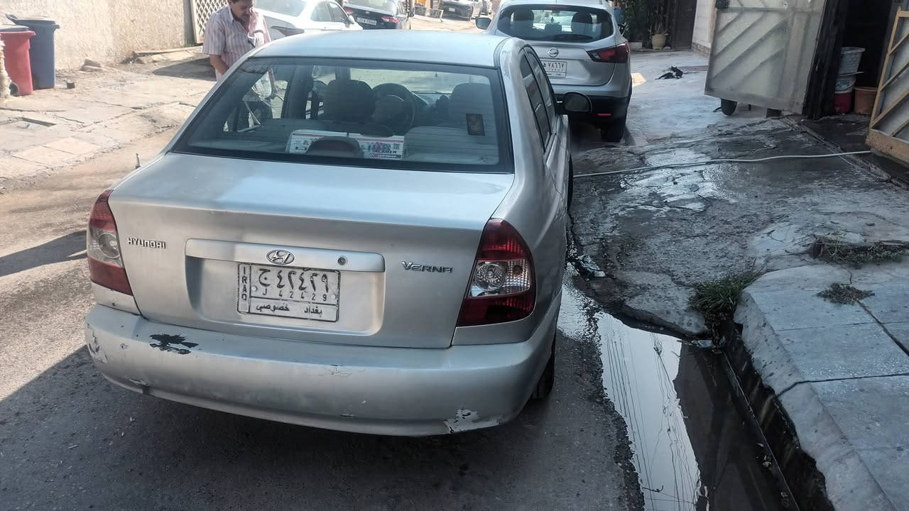 السلام عليكم  فيرنه  هونداي  موديل  ٢٠٠١١  ضربه  بلجاملغ  الايمن  ومصلح  طخات  بسيطه   بيه  جراد   بلبنيد   تبريد  ثلج   محرك  ١٦٠٠ تخم تاير جديد تحويل مباشر رقم بغداد  السعر ٦١ وبيها مجال  *********** بغداد حي الجهاد
