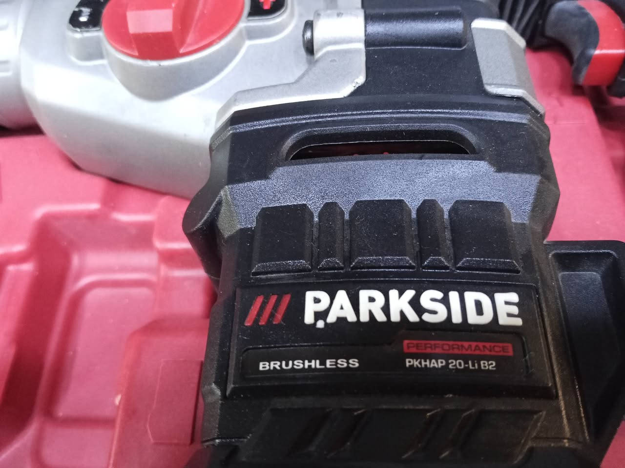 ادريل همر تفليش وتقشير وحفر وحفر الماني جديد وغير مستعمل سعر القطعه 75يوجد توصيل لجميع المحافظات


**إذا كنت صاحب هذا الإعلان وتريد حذفه لأي سبب، رجاءا أرسل رسالة إلى الدعم الفني**