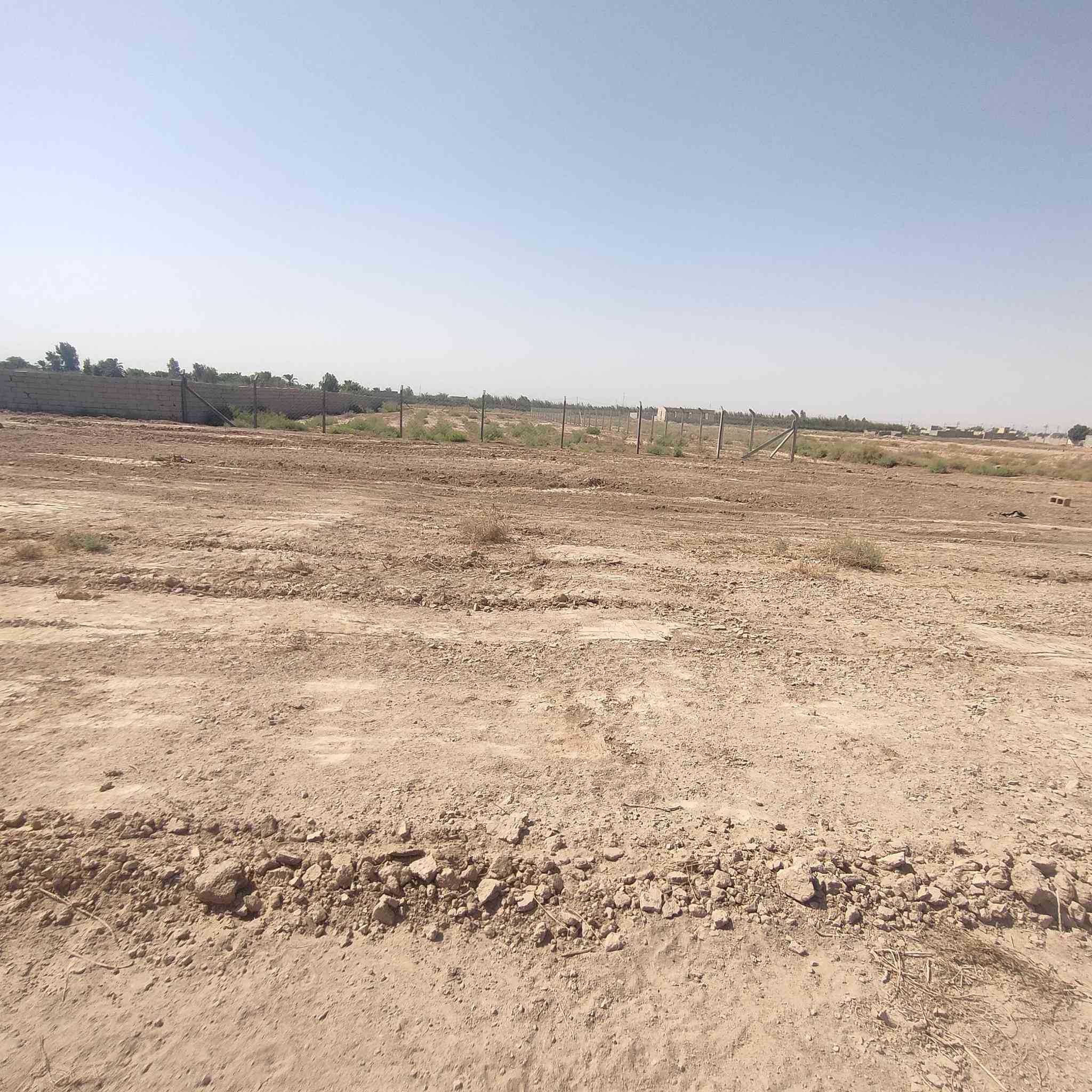 دونم للبيع قرب كاع ثامر ال عسكر با الفتاحيه شارعه مقابيل محطه عبد الحسن ملاغي والشارع الثاني على الفتاحيه مجمع تحسين يصلح قطع على باب الله ويصلح سكن الشراي يتواصل علي هذا الرقم ***********
