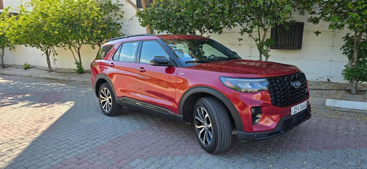 السلام عليكم ورحمة الله وبركاته
‏‎
‏‎‏‎فورد اكسبلورر — Ford Explorer
‏‎‏‎وراد أمريكي. 
‏‎‏‎الموديل — 2025
فئة. — ST.LAIN
‏‎‏‎المسافه المقطوعه — 5 الاف كيلو 
‏‎‏‎حاله السياره. — ٣ قطعة
‏‎‏‎المواصفات
‏‎‏‎- بصمة تشغيل
‏‎‏‎- بصمة أبواب
‏‎‏‎-تشغيل عن بعد
‏‎‏‎-ترحيب عند الاقتراب
-نظام الملاحه
-شاشه ديجتال
‏‎‏‎-كشنات جلد + مخمل
-حساس امامي
-حساس خلفي
-رادارات 360درجه
-كامرات 360درجه
‏‎‏‎- شاشه كبيره تدعم نظام الأبل كار بلي ونظام الاندرويد
‏‎-تدفئة ستيرن
-تدفئة كشنات
‏‎-گير ماوس
‏‎-نظام الدفع 4WD
-اشاره بالمرايه
 ‏‎-اوتو هولد
‏‎-اوتو ستوب
‏‎-هندبريك بصمه
‏‎-٧وضعيات قياده
‏‎‏‎-كشنات تدفئة
‏‎‏‎- ستيرن بحركه كهربائيه
‏‎‏‎- تبريد مركزي
‏‎‏‎- بگ لايت LED
‏‎-صندوق كهربائي
‏‎-كشنات VIP ( منفصل )
‏‎‏‎- كود باب
‏‎‏‎-كرسي السايق والراكب بحركه كهربائيه
‏‎‏‎-تحكم ستيرن جهتين
‏‎‏‎-تحديد سرعه
‏‎‏‎-مانع انزلاق
‏‎‏‎-ليد نهاري
‏‎‏‎باقي المواصفات المعروفه

‏‎‏‎السعر — 295 ورقة
‏‎‏‎رقم السياره — اربيل
‏‎‏‎موقع السياره — بغداد 

‏‎‏‎للأستفسار. — *********** بغداد, العراق
