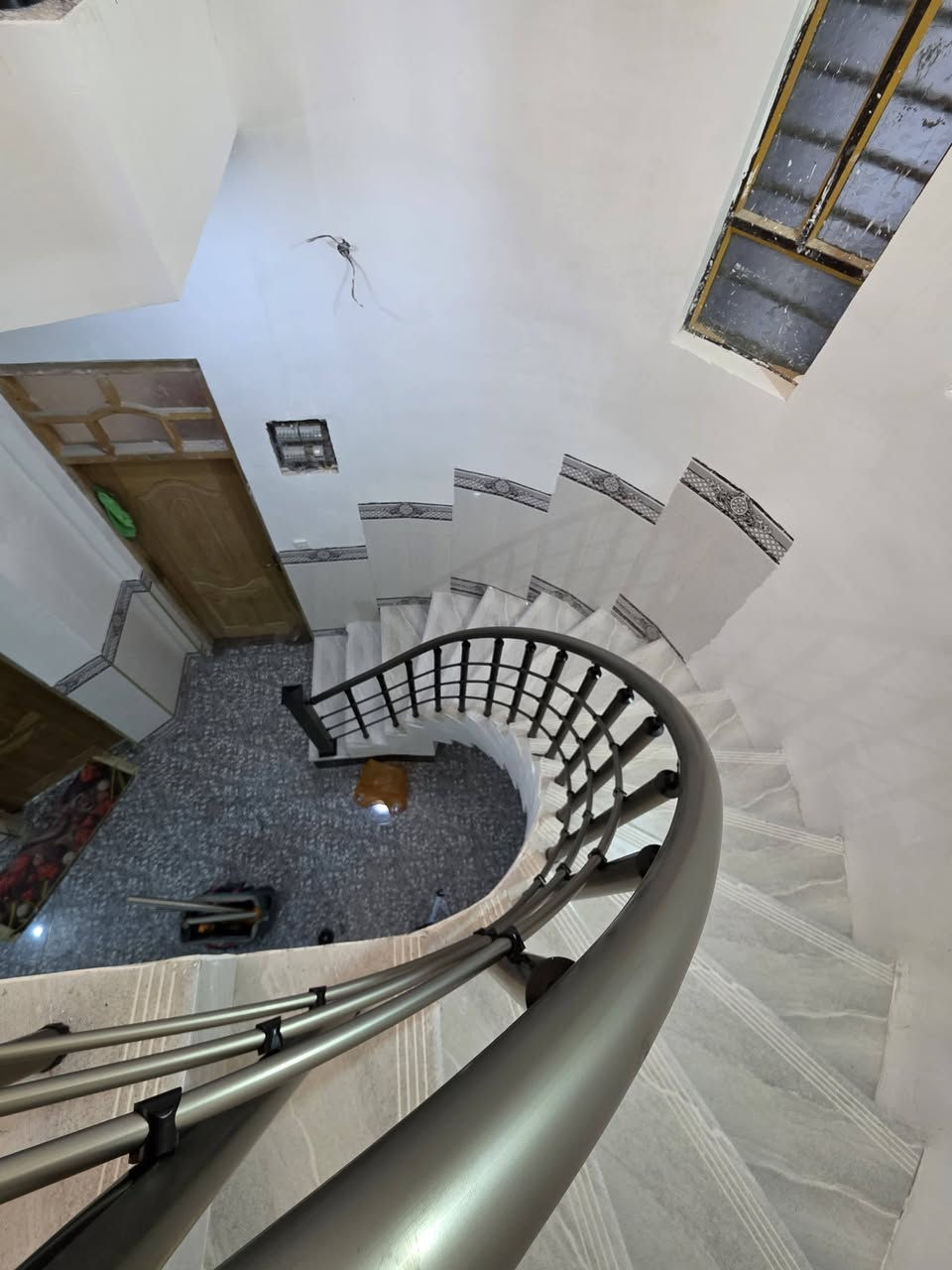 اللهم صلي على محمد وآل محمد 🌺
اخر اعمالي في الحصوة الحولي محجر درج تركي شركه اولسان ارتفاع متر 4خطوط 

مده الانجاز نص نهار 

يتوفر واتساب ***********
