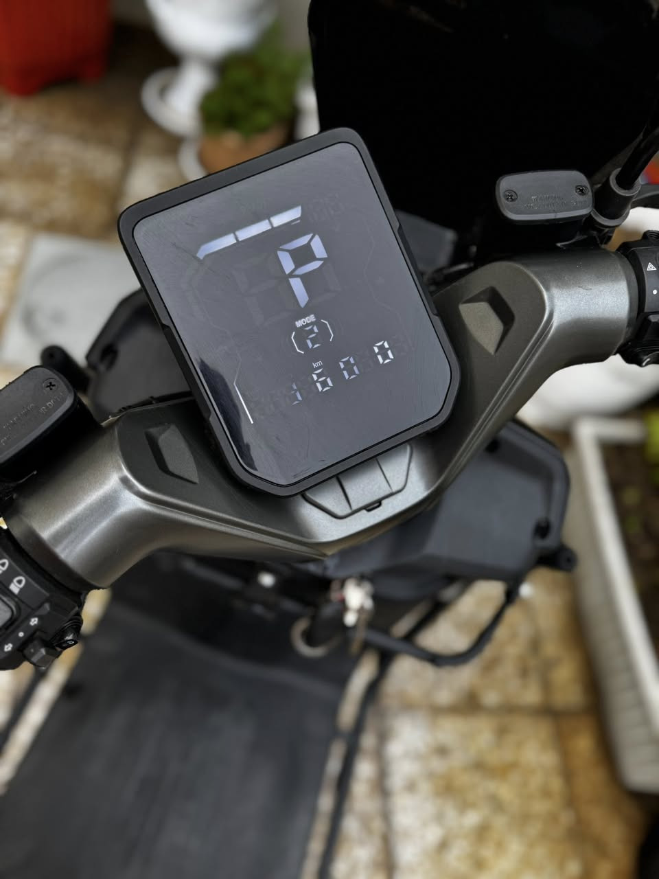 السلام عليكم
صاعقه لون مميز جديده للبيع للتواصل 
***********
