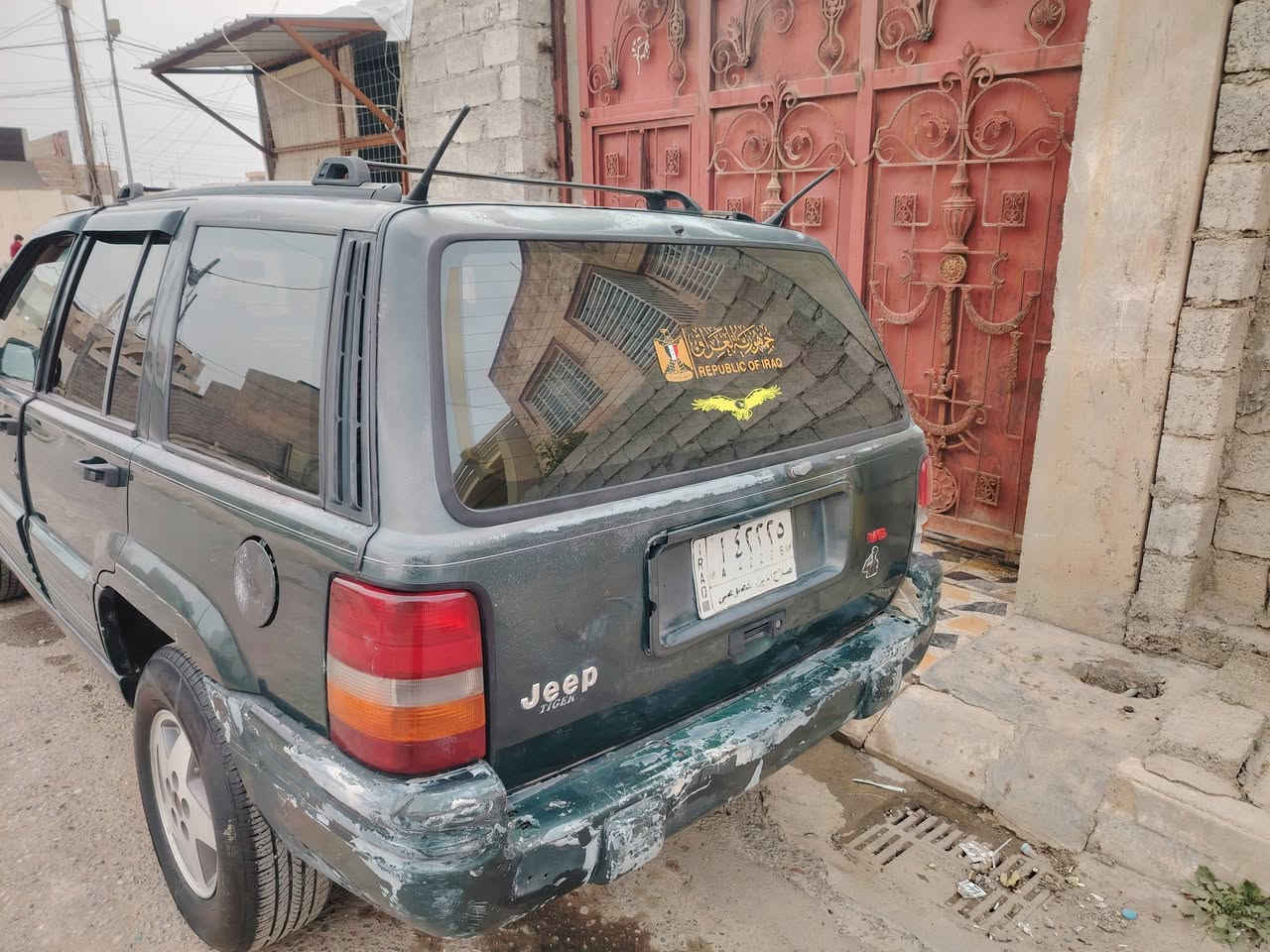 سلام عليكم جيب شيروك للبيع موديل 93 كير ومحرك بطه صدرها نظيف تخم طيارات جديد رقم صلاح الدين رقم  انكليزي وشرط التحويل السياره نظيفه وحلوه مال عيله مكان السياره كركوك قضاء الحويجه السعر 35

رقم الهاتف ***********
