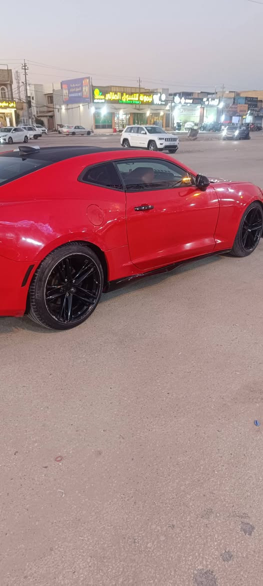 السلام عليكم كمارو 2017 مشدودلها محرك جديد 2020 كفاله گير ومحرك يرادلها فقط صبغ هذا المكان اللي بالصورة فول مواصفات تبريد ثلج الهورن ميشتغل ب 115 وبيها مجال واتساب فقط *********** مكاني نجف
