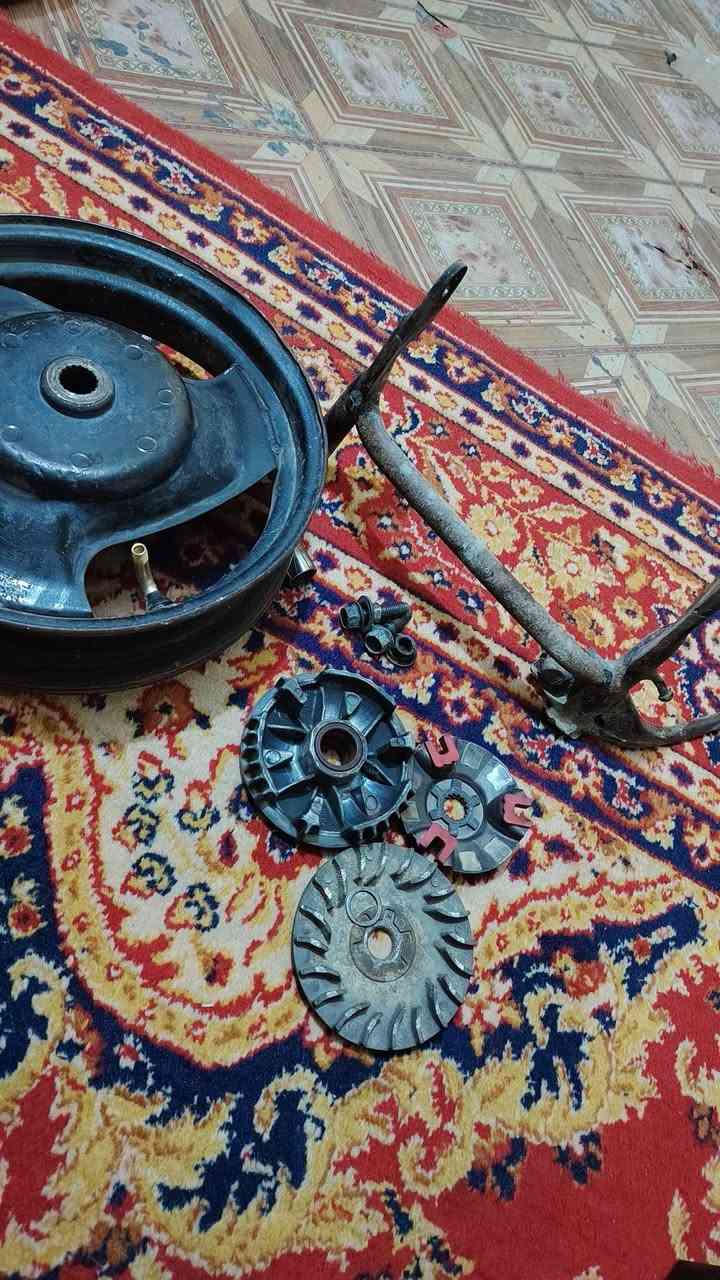 سلام عليكم ستانه وصطيه بلاديه السعر 15كلج امامي مال كصه 10زوج وياله بلاديات 25كلهن مال ماكس عدله 
***********
***********
