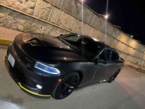 جارجر 2022  Gt سوبر تراك
‏‎اللون: نفطي
‏‎العداد34 الف ميل 
‏‎المحرك : V6.  3.6L
‏‎المواصفات :
تو ويل
شفتات ستيرن اصلي 
سوبر تراك باك
‏‎* شاشه كبيرة .
‏‎* سستم صوت الپاين  .
‏‎* ويل قياس 20 انج . 
‏‎* مقاعد مخمل حظن
‏‎* مقعد السائق كهربائي . 
‏‎* حساسات مع مانع تصادم خلفي . 
‏‎* تشغيل عن بعد .  
‏‎* محدد سرعة . 
‏‎* بلوتوث . 
‏‎* كاميرا خلفية .
‏‎* دخول ذكي (بصمة) . ‏
 *سستم  صوت امريكي  
*فلنجات ودسكات برمبو اصلي
 *دبلات برمبو اصلي شركة 
*نظام سبورت
حادثها خفيف جاملغ وباب مصلحات ومصبوغات
صور الحادث موجودة
ايرباك بردة فقط 
رايدها 265 $ وبيها مجال بسيط 
للاستقسار الاتصال 
***********  
‭***********‬
موجود واتساب او اتصال
مكان السيارة الموصل
