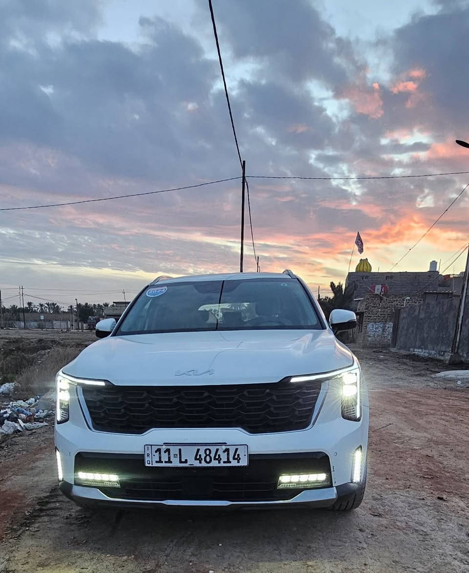 سورينتو 2024
سورنتو 2024    6 سلندر 

فول مواصفات عدا البانوراما 

السيارة بيهة لدات اماميه مضافه من الشركه 
رقم بغداد ب اسمي 
مقاعد جلد. 
بصمة عدد 2  كشنات الاماميه كهرباء
داتا شو 
جنطه كهربائيه 

شاشة متصلة كير ماوس حساسات 

كامرا خلفية سايد بريك بصمة 

مود درايف اوتو هولد تشغيل عن بعد

دشبول ٧ الوان  شاحن لاسلكي 

السيارة ماشية 19 الف 

السيارة بيهة دحجه بسيطه موضحة ب الصورة اصبع اثر دراجه دحجني ب المرايه بس ممبينه 

مكان الديوانية قضاء الشاميه ..السيارة زيرو جبتهة على ايدي بانزين محسن فقط 

السعر ٣١٥ وبيهة مجال للاستفسار.***********
