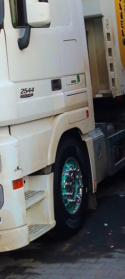 اسلام عليكم للبيع ويل كب شكل الحرفش جديد نظافه 90% ( ***********)
