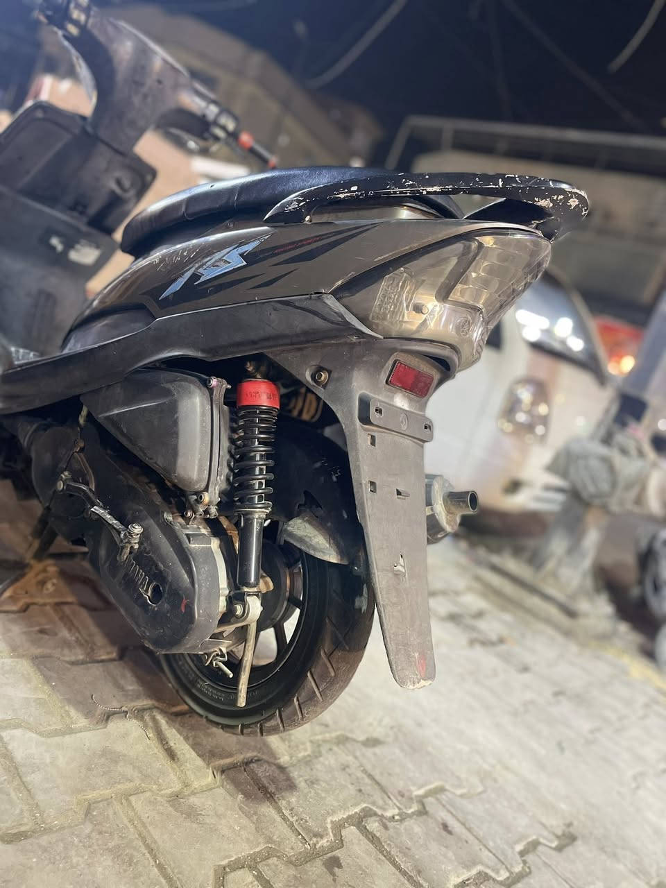 السلام عليكم دراجه ماكس عدله خير من الله شلعه معدل بيه ويل اصلي بيه كابريتر جبيره بيه
شوته كله اصلي بيه كلج امامي رياضي اصلي دراجه فول مكاني بغداد شارع عشرين


**إذا كنت صاحب هذا الإعلان وتريد حذفه لأي سبب، رجاءا أرسل رسالة إلى الدعم الفني**