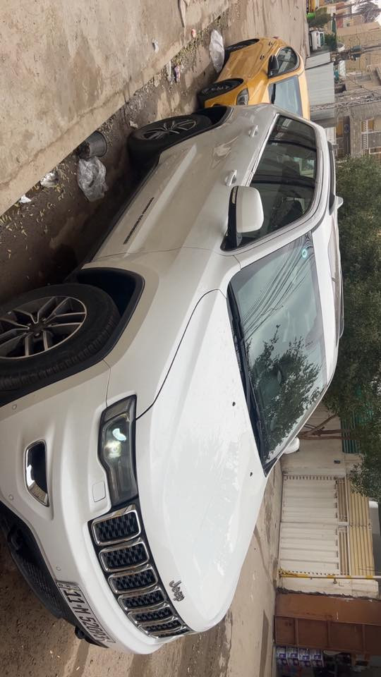 سلام عليكم
جيب لمتدد  خليجية 
موديل 2019
مكفولة كفالة عامة السيارة 
ماشية 62

السعر 260

***********
