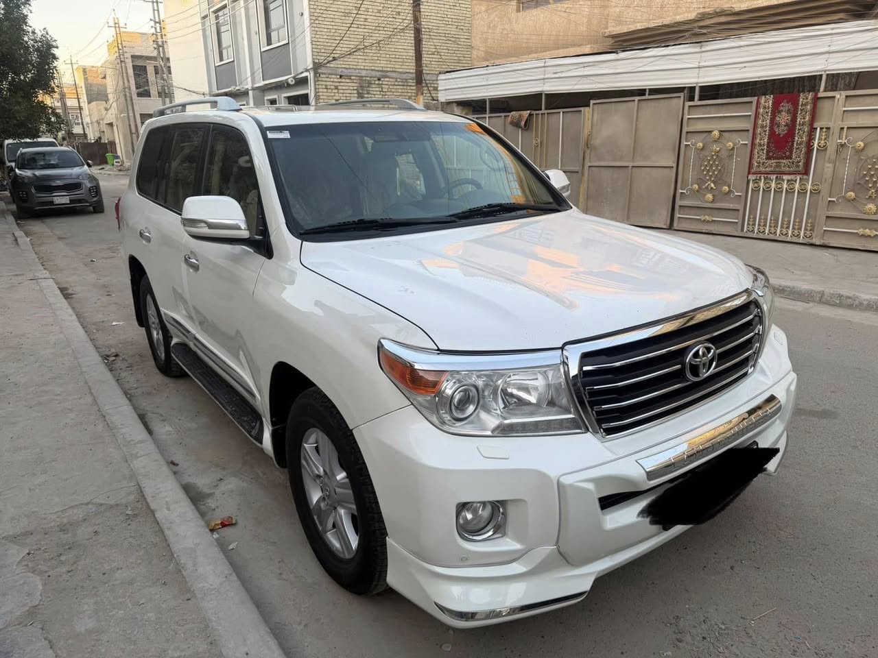 السلام عليكم 
جكسارة ٢٠١٥ ابريم اصل فول مواصفات 
رقم سليمانية بأسمي
بيها صبغ بابين ماشيا ١٠٠ حقيقي 
سونر مرفق بصور 
السعر ٣٥٠ وبيها مجال حك جية 
غير متواجد على الفيس 

الرقم ***********
