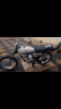 السلام عليكم درجه للبيع نامه شلامجه الاصلي تعمير جديد صارلي يومين من عمرته.  السعر 550وبيه مجال قليل  جماعت 450 لاترسل مكاني سوق الشيوخ حي العسكري خاص موجود الرقم. ***********
