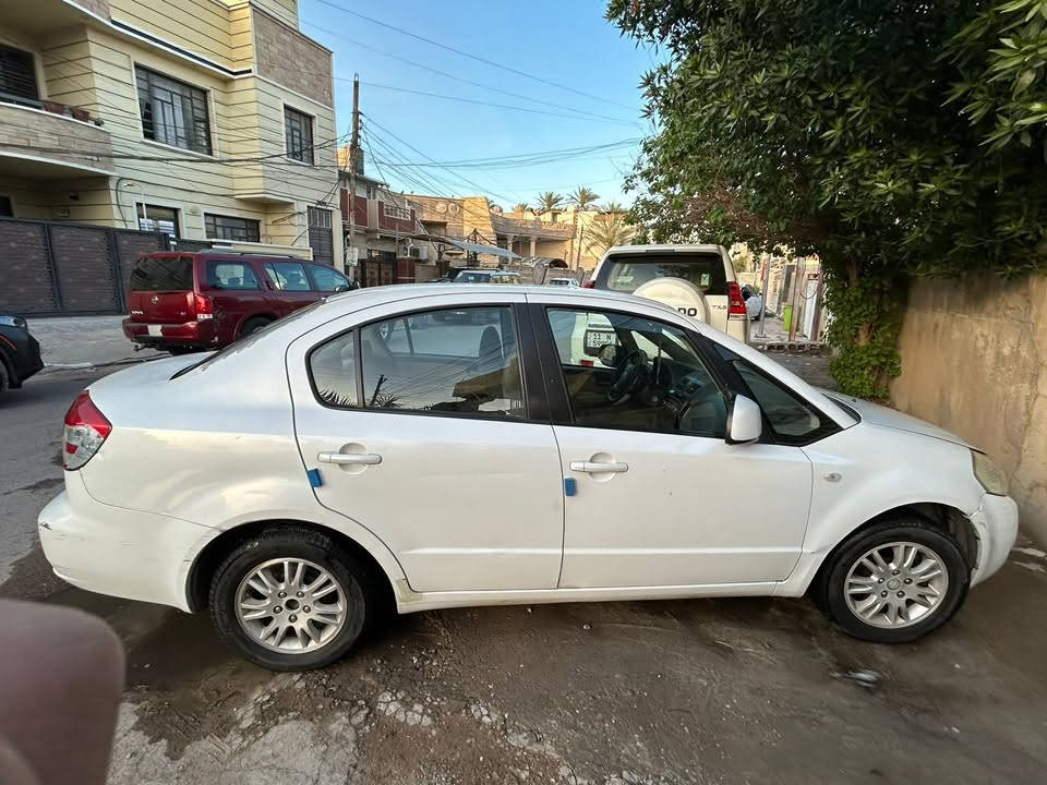 السلام عليكم سوزوكي 2013 sx4 السيارة تبريدها ثلج شغل واطلع مكانها بغداد الكرخ الثانية رايدها 70 ورقة وبيها مجال وفقط جاملغ الامامي مبدل ***********
