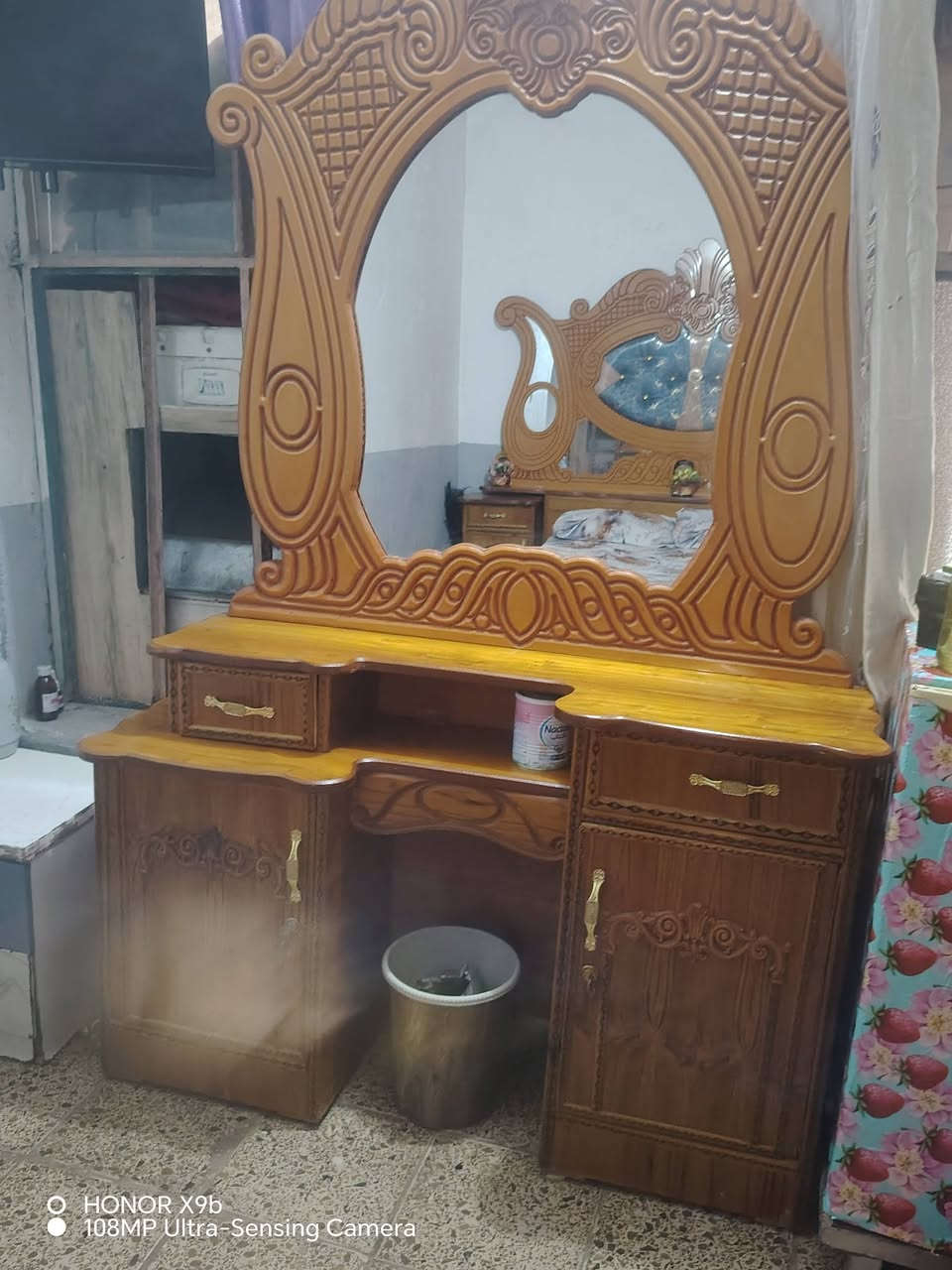 غرفه البيع مستعمله جديده عنوان بغداد *********** وتساب
