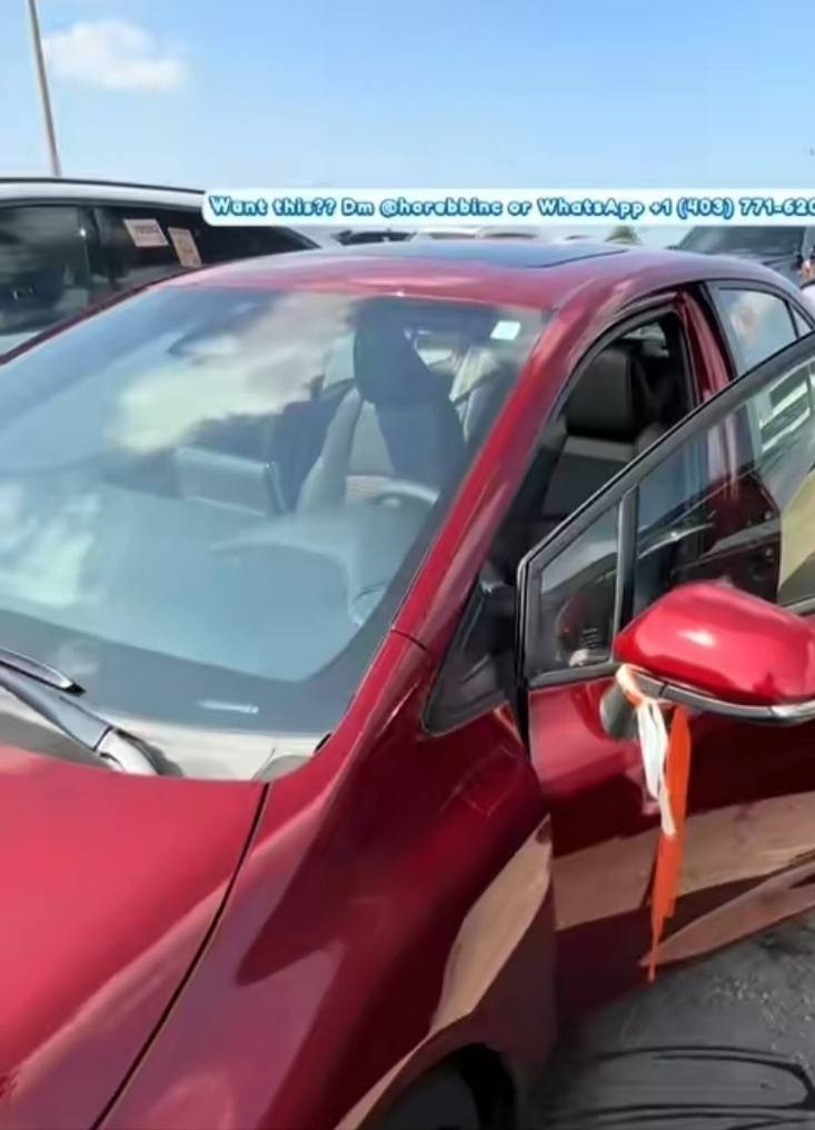 السلام عليكم...لبيع  كورلا سبورت موديل 2025...شركه .تامين سلطنه عمان  بدون حادث ا.....لاستفسار عن السعر ماسنجر .او .....وطساب ...***********
