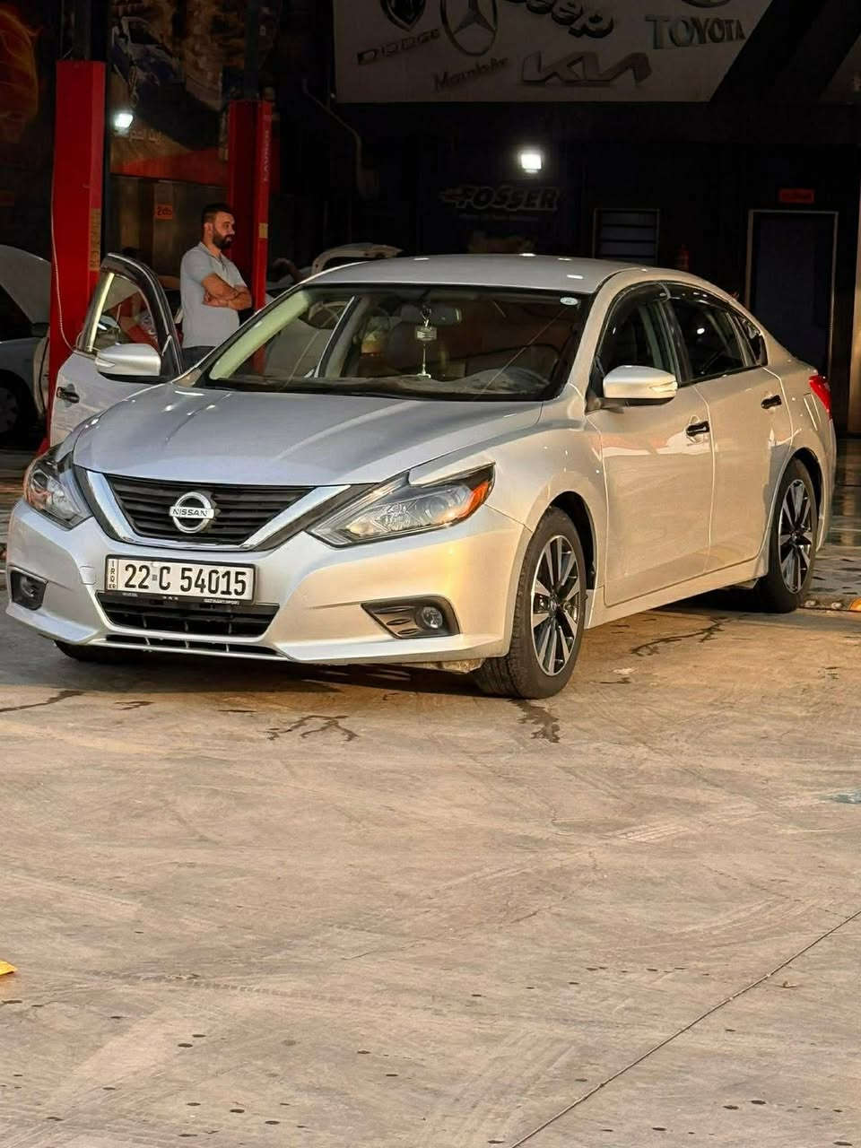 نيسان التما 2018
SL فول عدا الفتحة
تدفئة كشنات وستيرن 
شرط الكير والمحرك 
ماشية ١٧٠ الف كيلو 
الحادث موضح بالصور 
جاملغ وبوند بدون ايرباك
بدون دواخل 
طخم جديد 
سنوية جديدة السيارة ب اسمي 
الهزة خلصانة بشهر الثامن ٢٠٢٥
سيارة جديدة ما ناقصها برغي تشغل وتمش
السعر 125 وبيها مجال
مكان الموصل
***********
