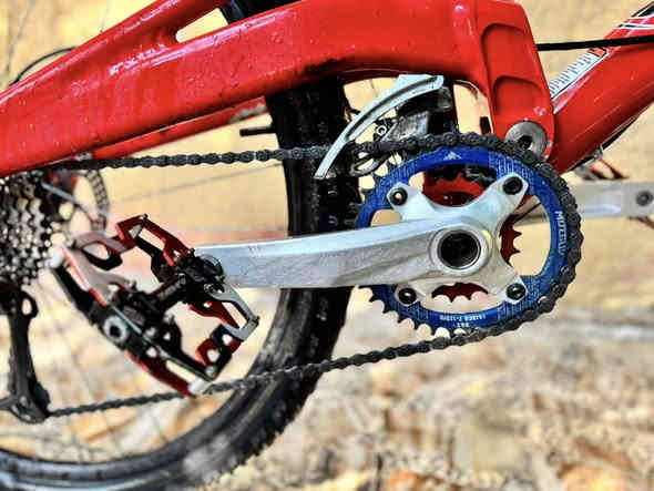 بايسكل جبلي قياس 27.5 من ماركة كانوندل الامريكي للبيع فقط قيم السعر اليرضي الله 
***********
