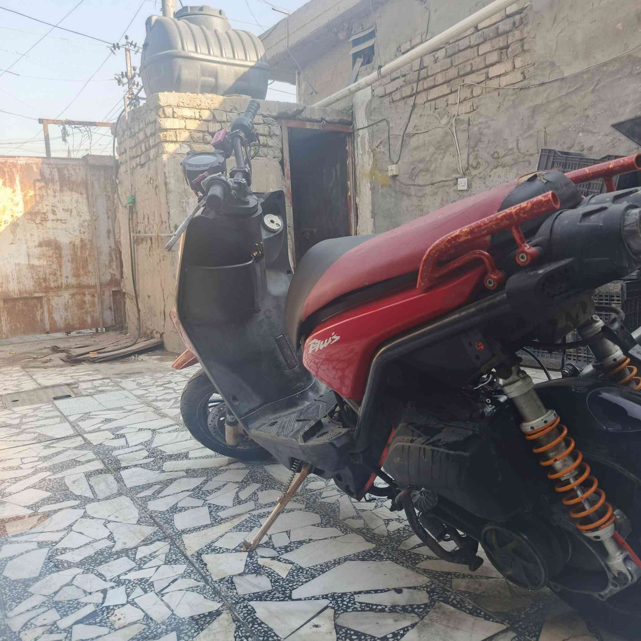 سلام عليكم اخوتي دراجه سكنس جبلي للبيع رمبه منزلينه بيها نقوصات قليله دراجه متروكه متواجد ماسنجر واتساب *********** مكاني بغداد جسر ديالى
