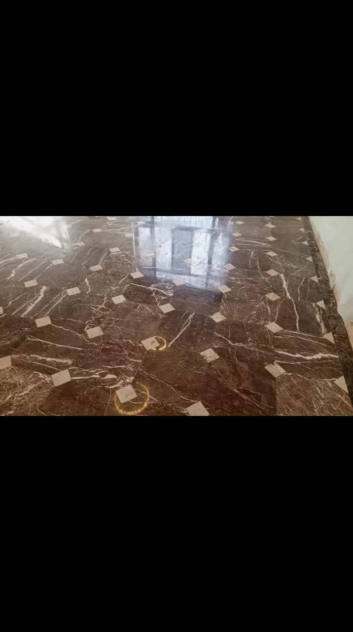 بغداد ♦️ الجلي الموقعي فن وكادرنا متميز ومتمسرس في مهنة الجلي الموقعي وفنونه لكافه انواع الكاشي والمرمر الطبيعي ومعالجة الكاشي القديم والمحفر وتشققات المرمر بأحدث المواد والطرق 
تنظيف وتلميع فقط للكرانيت والبورسلين والسيراميك بأحدث المواد الايطاليه عملنا في جميع محافظات بغداد 🇮🇶 *********** /***********
🚫 رابط البيج 🔴 https://www.facebook.com/gnmkfxz?mibextid=ZbWKwL اهلا وسهلا بكم جميعا
