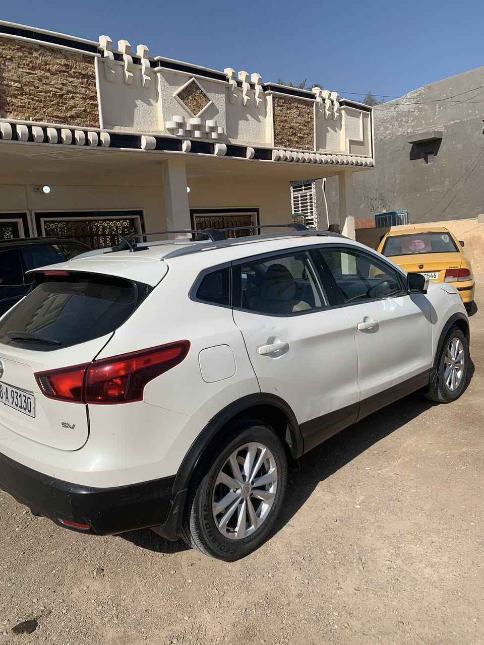 السلام عليكم
نيسان روج 2018
فول مواصفات 
كامرات جانبيه 
بصمه 
كشنات تدفئه تبريد 
جاهزه السياره من كلشي كير مكينه بحالةً الوكاله 
بيع مستعجل 
السعر 125 ومجالها قليل
الاستفسار:***********
موجود واتساب
