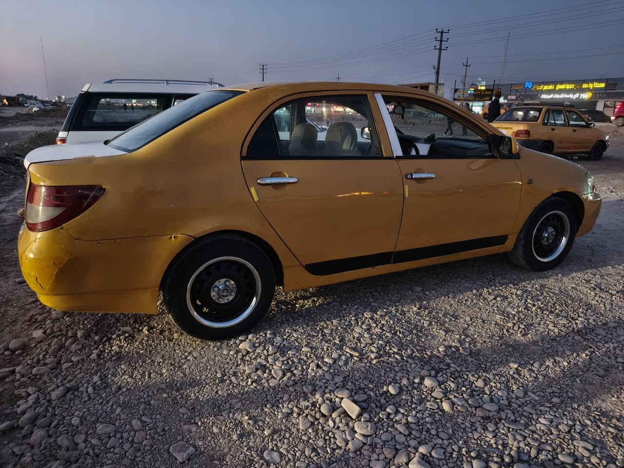 السلام عليكم للبيع بي وأي دي مديل 10 رقم بابل دولي تحويل مباشر مكينه ياباني مسبوشي لانسر السياره جاهزه ماعدا التبريد السعر***********

