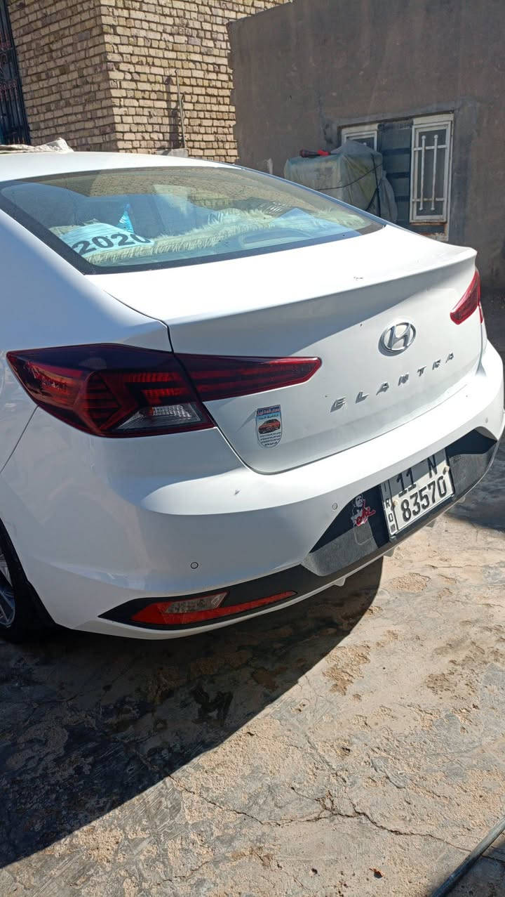 سلام عليكم سياره فول. واحد ع واحد.  سياره مال بيت.   مكان بابل. رقم بغداد. سياره جديده حيل.  سعر 173. يحب يتصل.  مو شراي لا يتعبني. فقط ع خط متواجد. ***********
