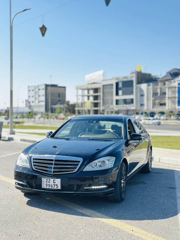 السلام عليكم سياره مارسدس ادوات موديل 2013 كفاله خليجي 6 سلندر فول مواصفات بانوراما لون اسود باب طويل رئاسي عنوانها البصره السعر 130 وبيها مجال الرقم للأستفسار ***********
