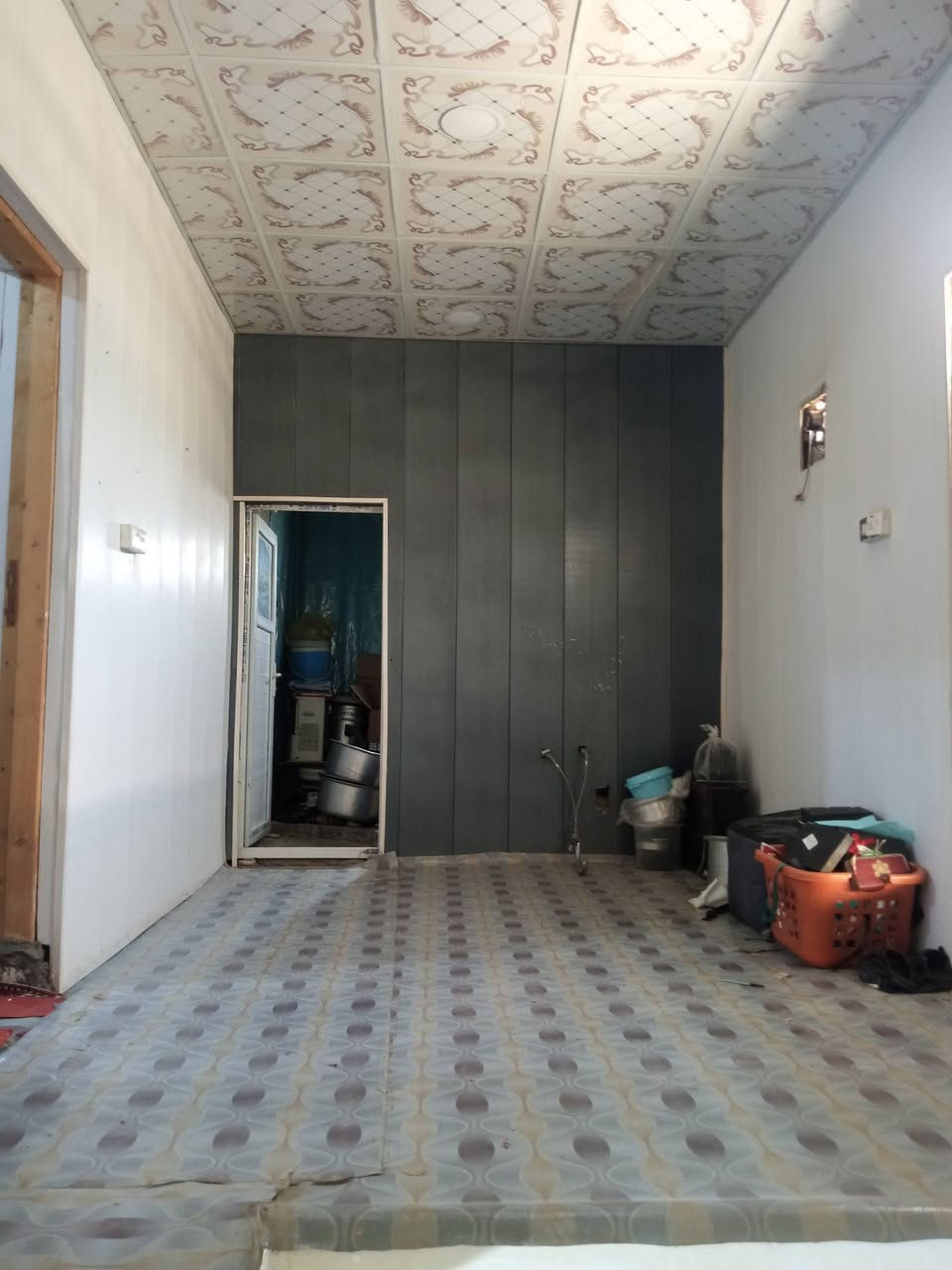 بيت بالمحموديه حي الشهداء 288 متر قاط ونص طابو ملك صرف بناء بلوك 4غرف نوم 2صالات مطبخ وحمامات 2 واستقبال للاستفسار على الرقم او الواتساب ***********.    حي كامل خدمات ماء مجاري كهرباء وتبليط
